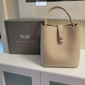 TIJN Bucket Crossbody bag